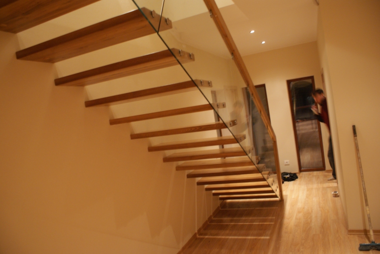treppen, toget, die glasgelander