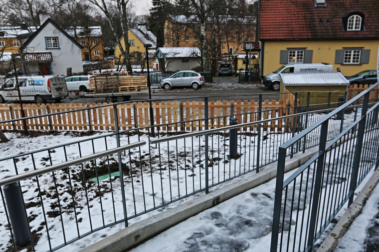 railings outside en