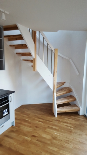 stairs case white en