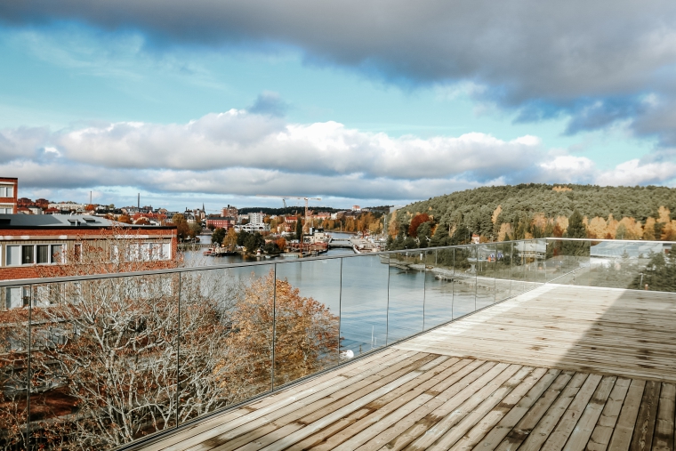 stikla margas terasei