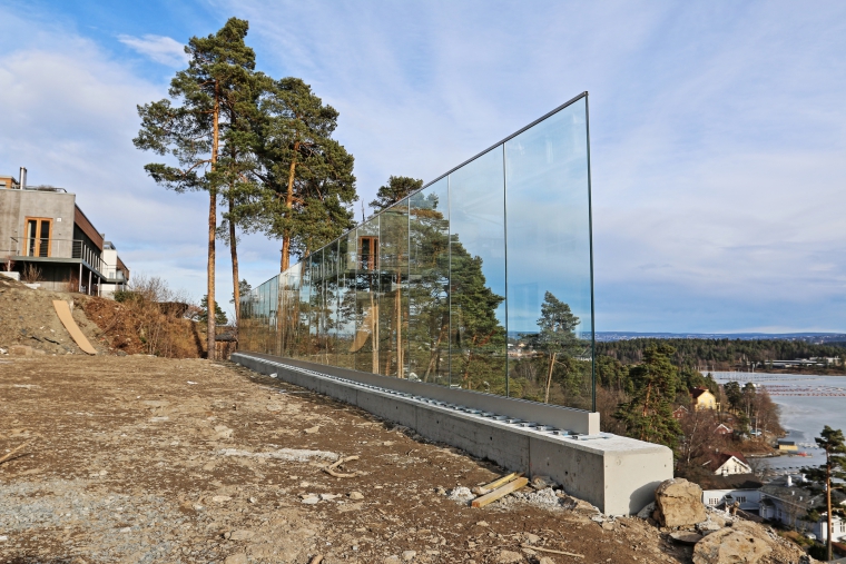wall glass3 en
